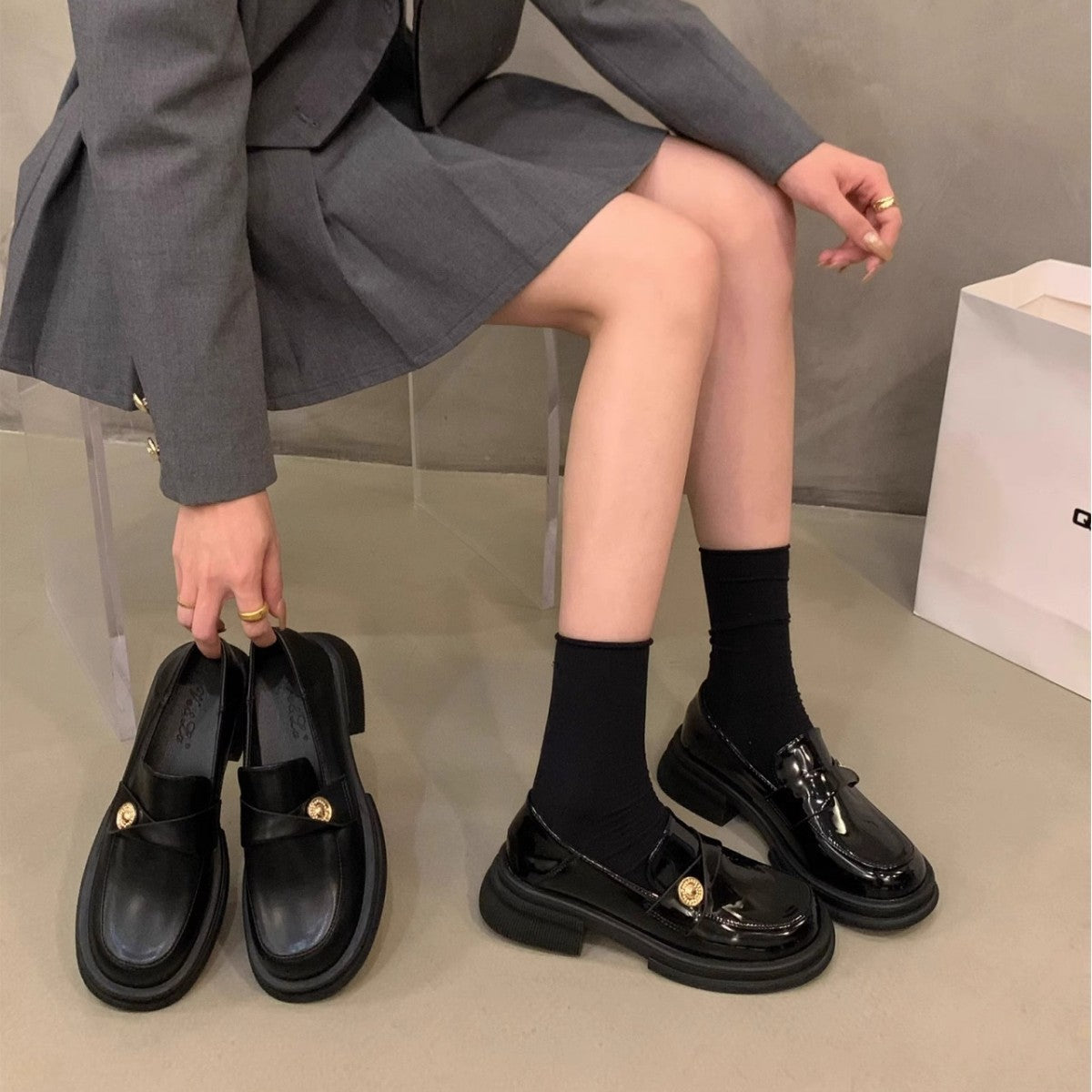 Damen eleganter Lackleder-Mokassin mit trendiger Schnalle R&B
