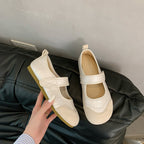 Damen Ballerina mit verstellbarem Riemen von R&B
