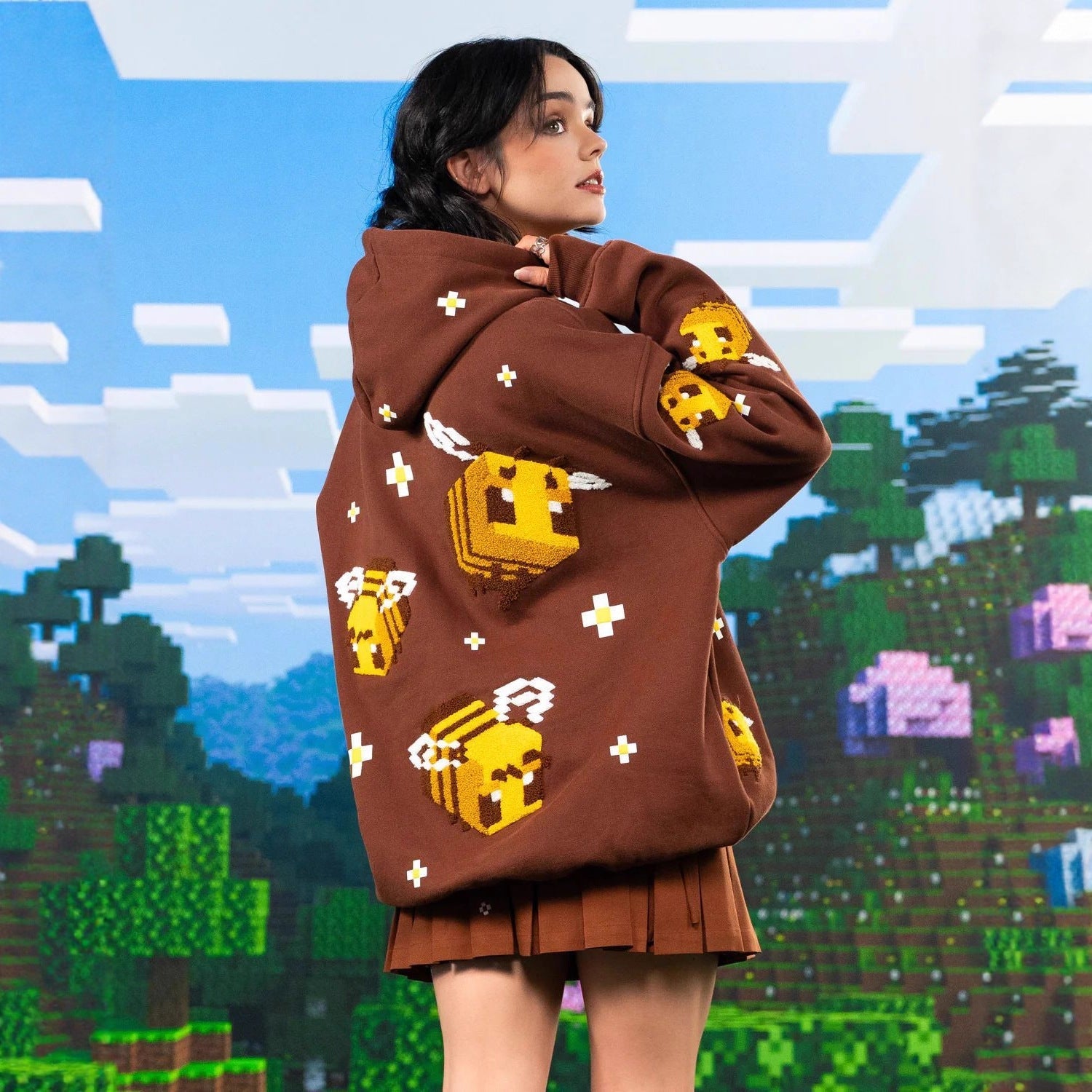 Unisex nan Kapuzenpullover mit eingestricktem Pixel-Bienenmotiv und aufgesetzter Kängurutasche R&B