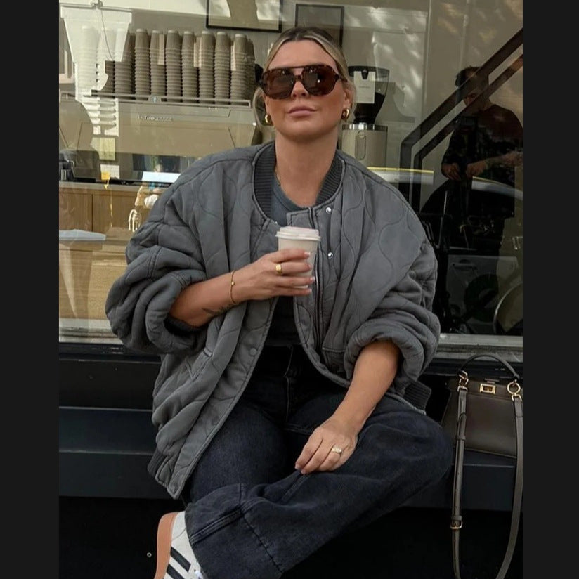 Damen gesteppte Oversized-Bomberjacke mit weichem Futter und luxuriösem Schnitt R&B
