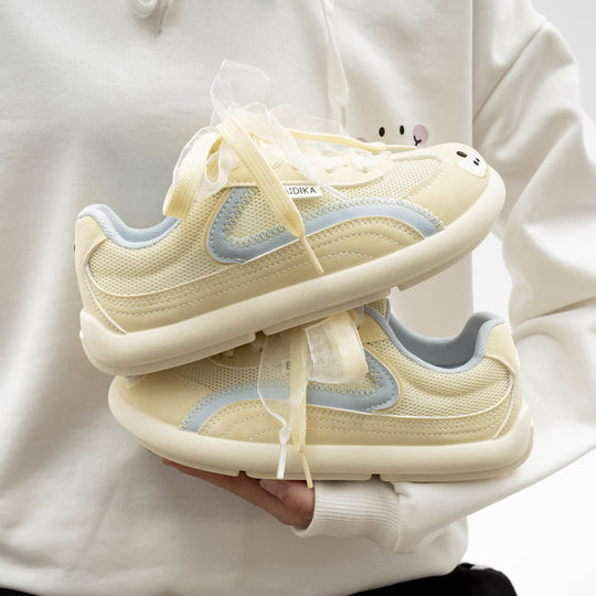 Damen Sneaker mit innovativem atmungsaktivem Obermaterial R&B