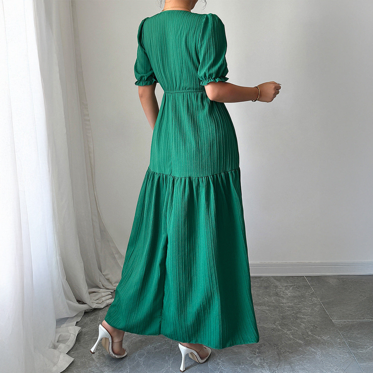 Damen Maxi-Jumpsuit mit gerafften Ärmeln und schwingendem Rock R&B