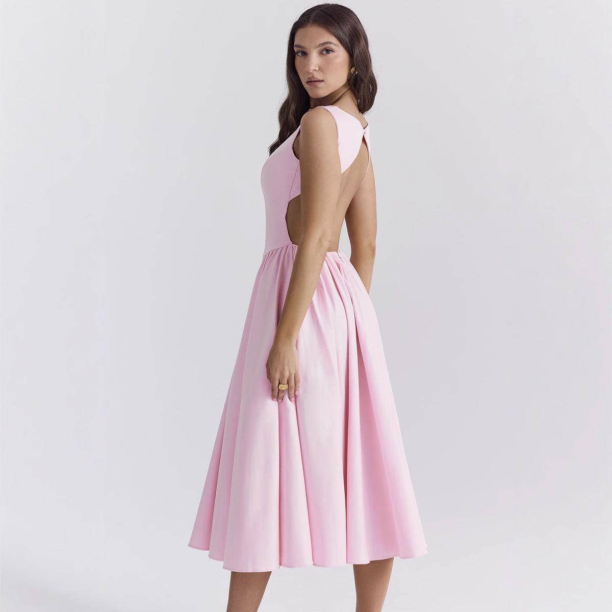 Damen Cocktailkleid mit elegantem Taillenbetonung und schwingendem Rock R&B