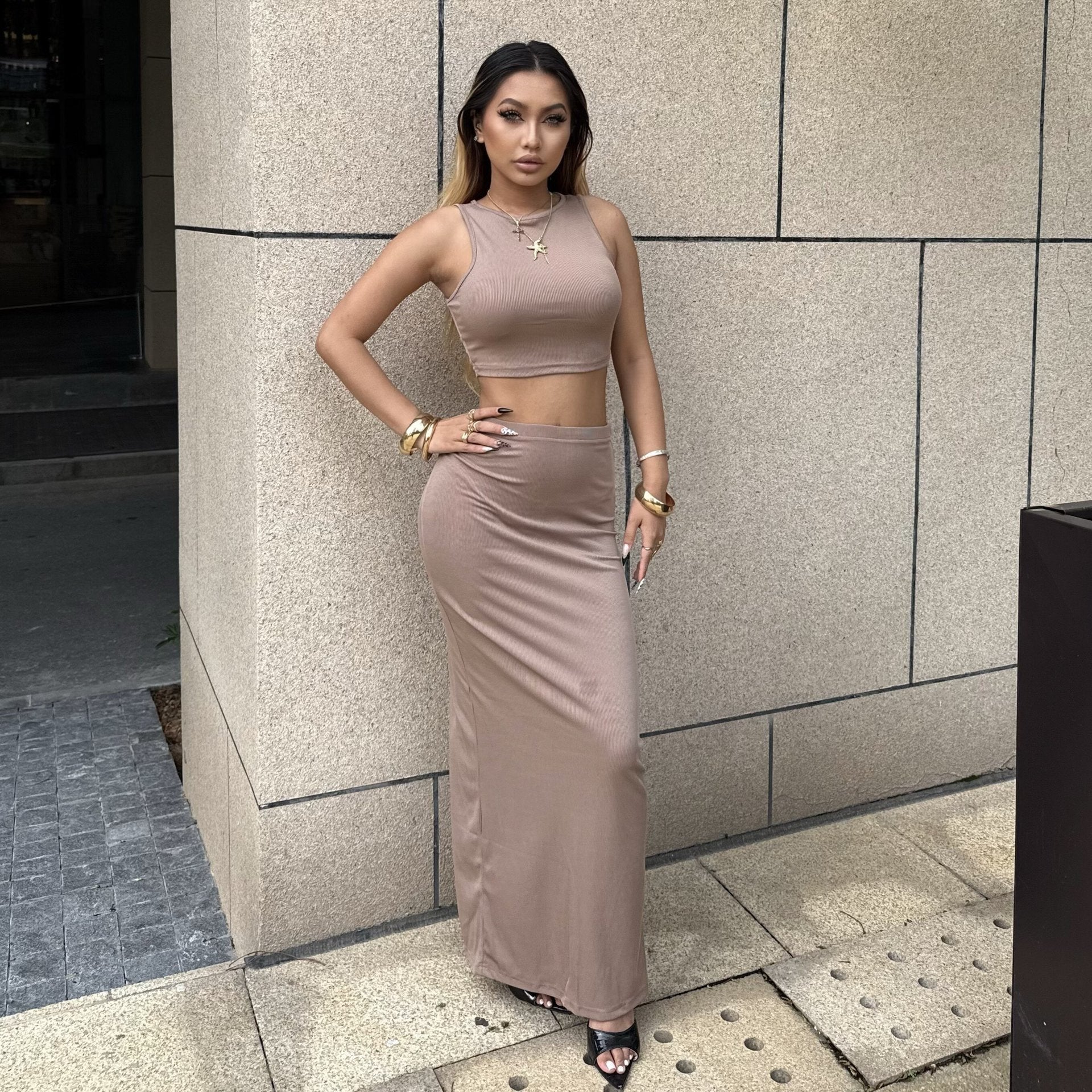 Damen Elegantes und figurbetontes Halbarm-Top mit hohem Schnitt und passendem Rock R&B