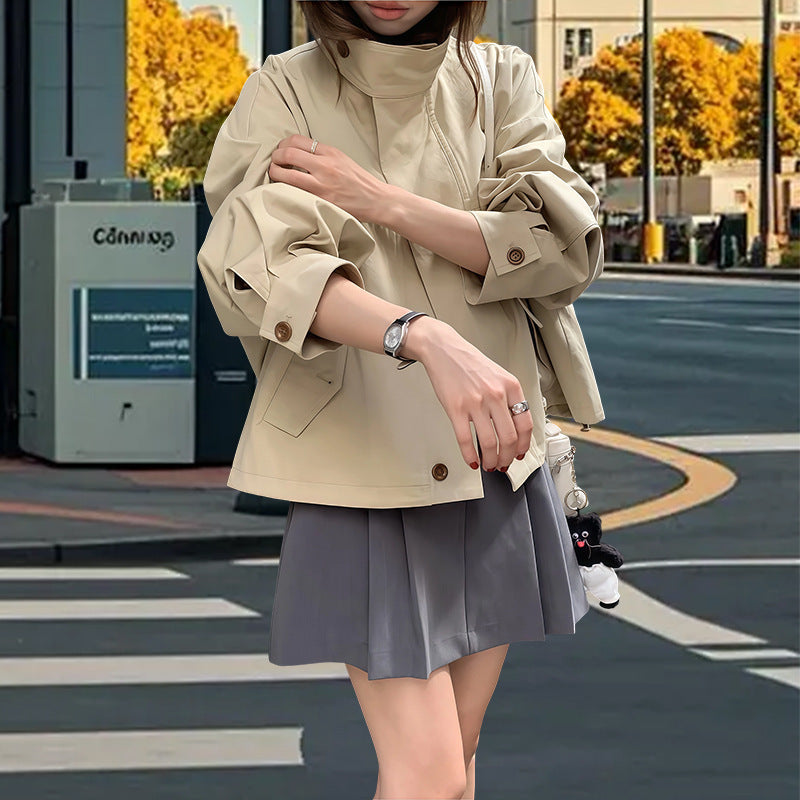 Damen modische Kurzjacke mit innovativem Kragen und dekorativen Knöpfen R&B