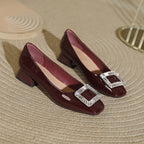 Damen elegante Lackpumps mit modischem Strass-Schnallen-Detail