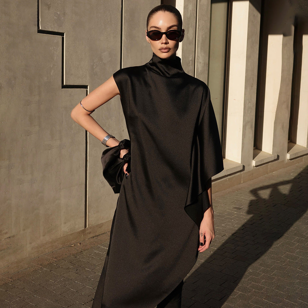 Damen Elegantes asymmetrisches Kleid mit hohem Kragen und seitlichem Schwung R&B