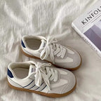 Damen Sneakers im sportlichen Retro-Stil mit atmungsaktiver Obermaterialstruktur und rutschfester Sohle R&B