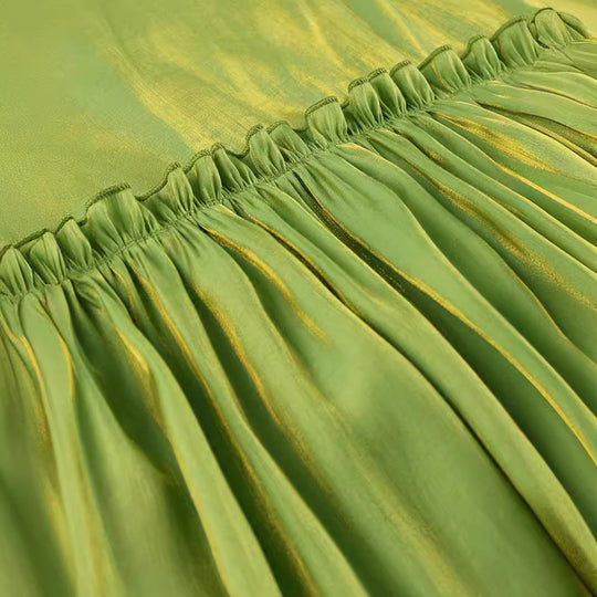 Damen Midikleid mit figurumspielendem Schnitt und elegantem Rüschensaum R&B