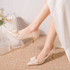 Damen Spitze Pumps mit zierlichem Blumenakzent R&B