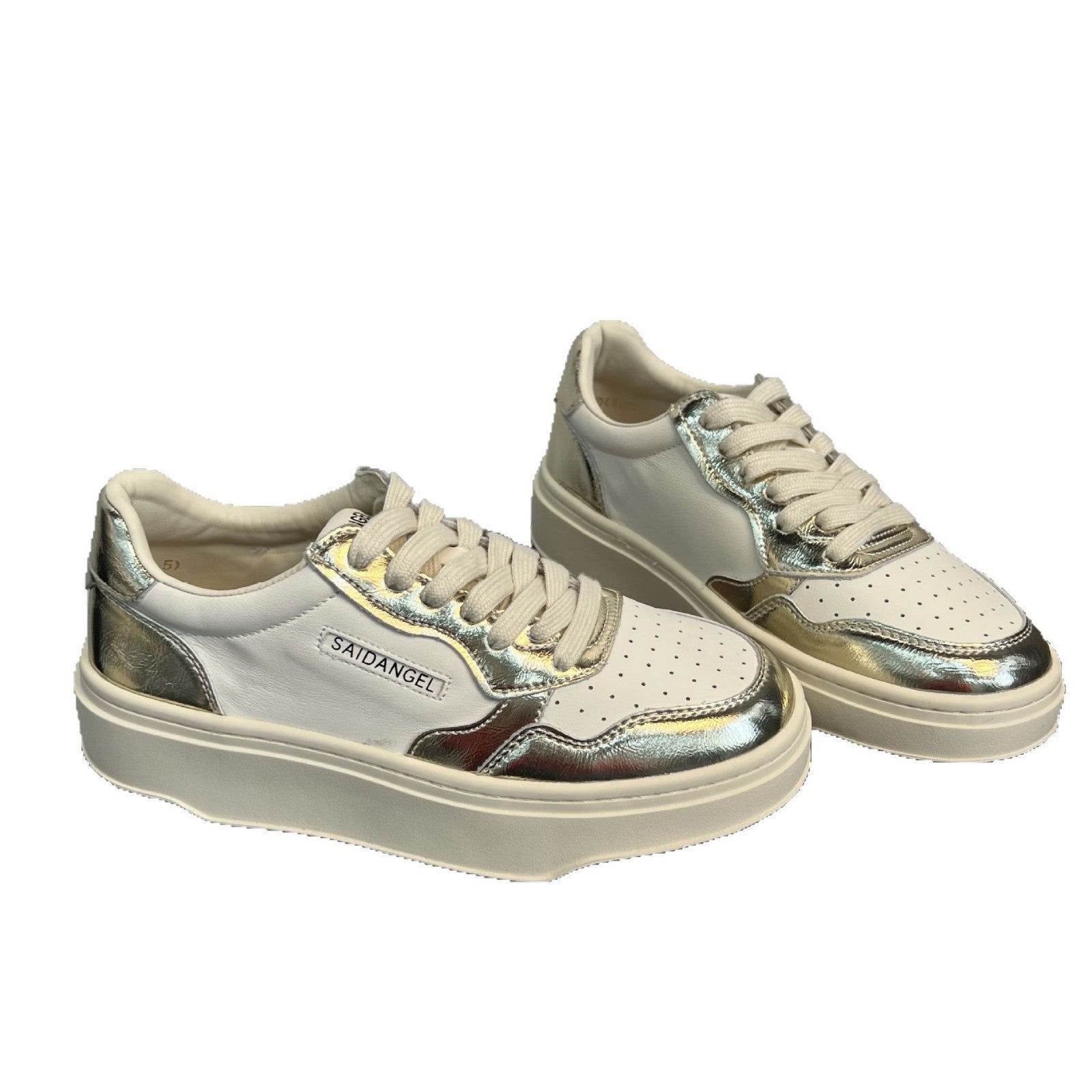 Damen Sneaker mit glänzendem Obermaterial und dämpfender Sohle R&B
