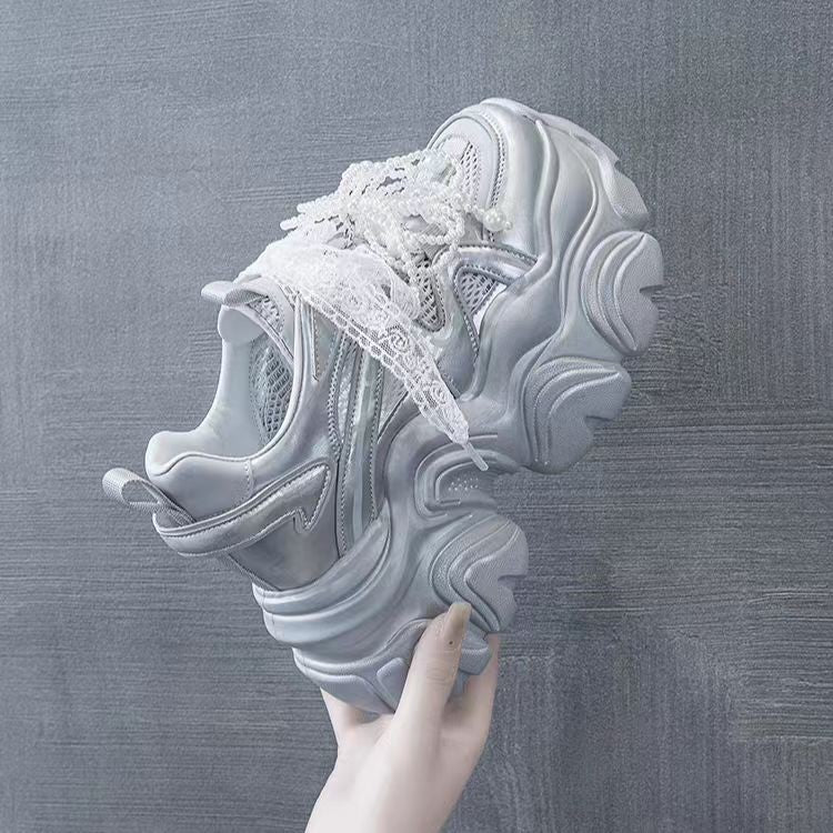 Damen Sportliche Plateau-Sneaker mit dekorativer Schnürung R&B