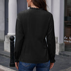Damen Bluse mit Rüschensaum und Knopfdetails