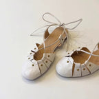 Damen Ballerinas mit verspieltem Schnürdesign und dekorativen Nieten