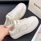 Damen Sneakers mit dämpfendem Plateau und atmungsaktivem Obermaterial R&B