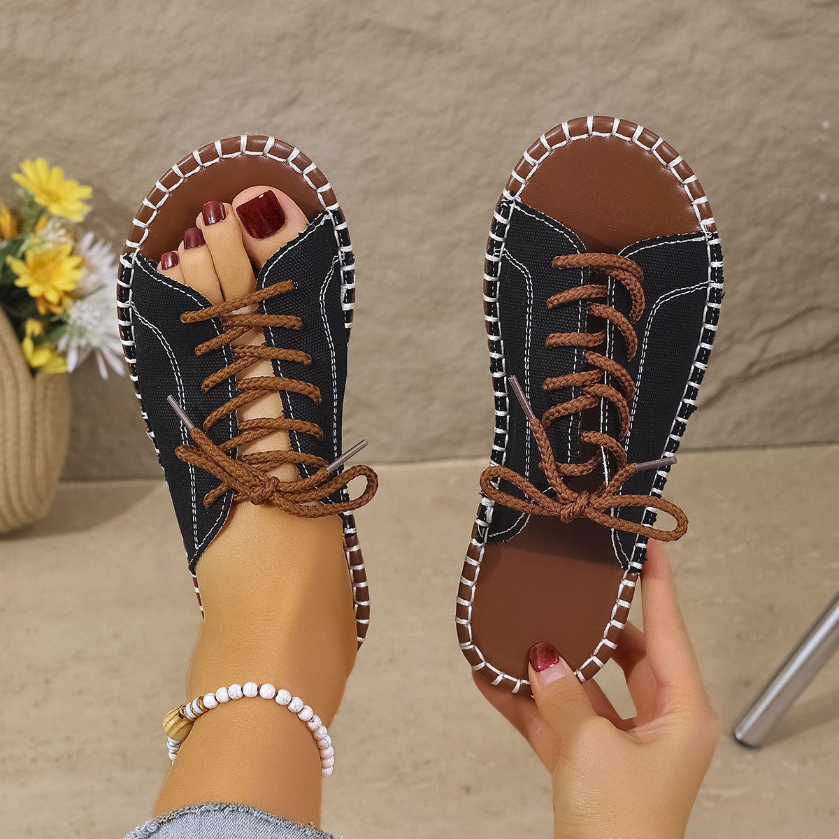 Damen Slip-On Sandalen mit modischem Schnürdesign und komfortabler Fußbettung R&B