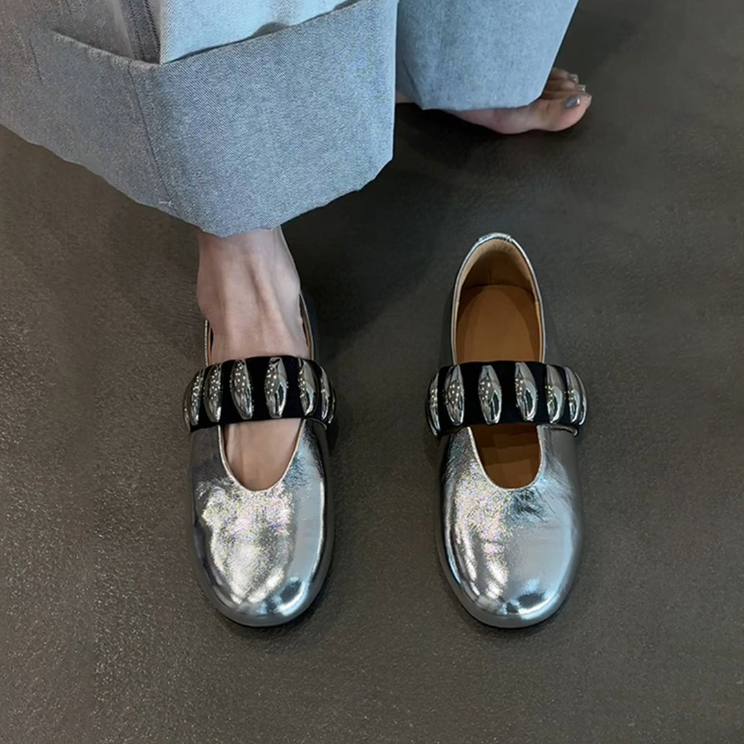 Damen komfortable Ballerinas mit glänzender Oberfläche und dekorativem Riemen R&B