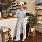 Damen sportliches Cropped-Set mit Kapuzenjacke und elastischer Jogginghose R&B