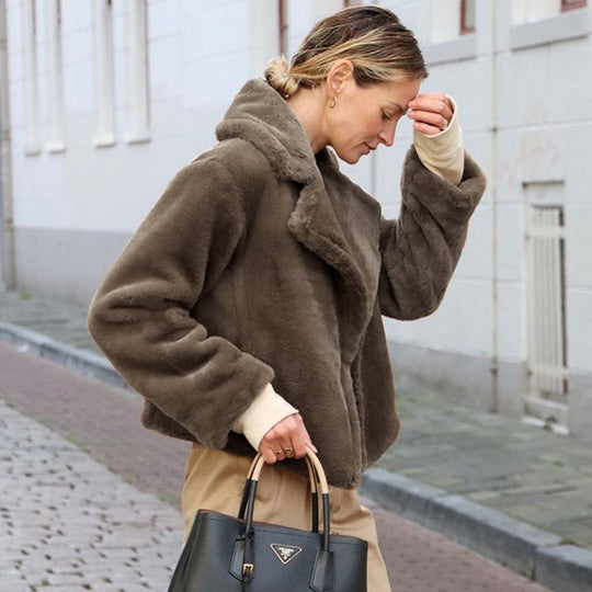 Damen Kuschelige Fleecejacke mit Reverskragen und Seitennaht R&B