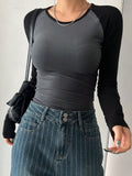 Damen Langarmshirt im sportlichen Raglan-Stil mit figurbetontem Schnitt R&B
