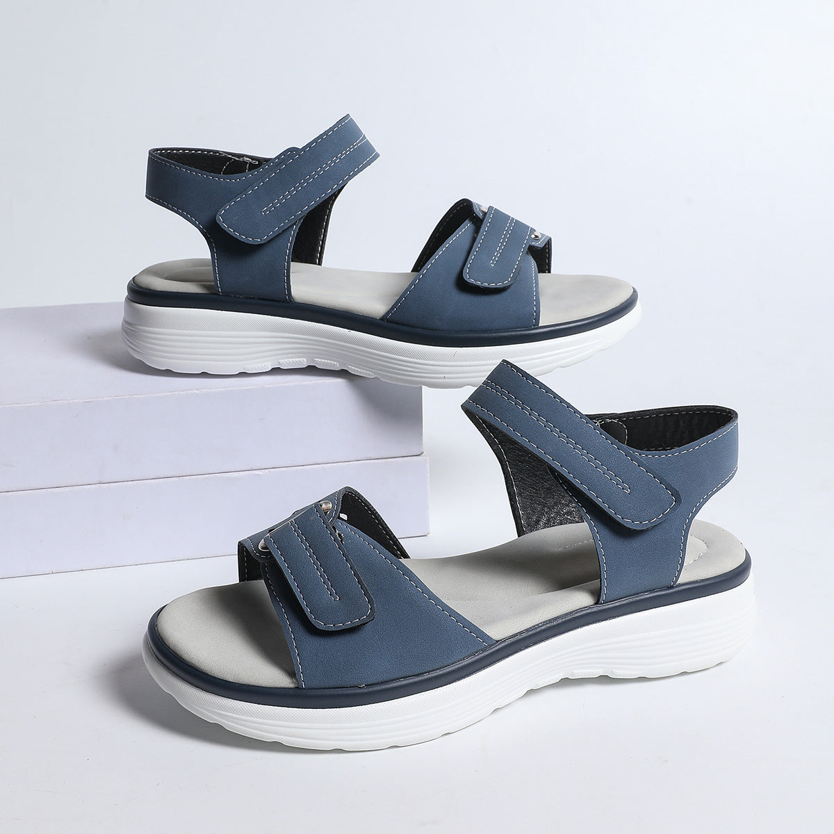 Damen Komfortable Sandalen mit verstellbaren Riemen und ergonomischer Sohle R&B
