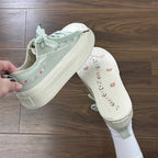 Damen Trendige Freizeitsneaker mit verspielten Rüschen-Details und dämpfender Sohle