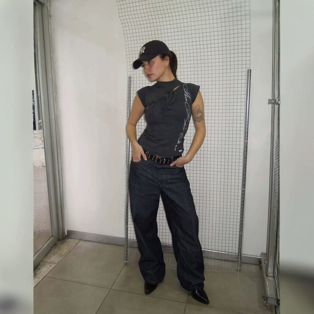 Damen Modisches T-Shirt mit asymmetrischem Schnitt und kreativem Druck R&B