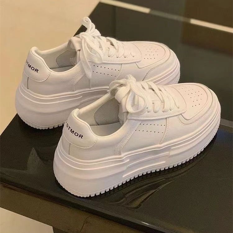 Damen Plateau-Sneaker mit luftiger Oberflächenstruktur und bequemer Polsterung