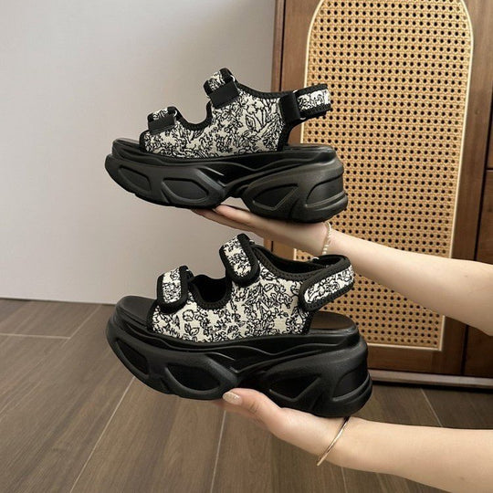 Damen Glamouröse Plateau-Sandalen mit verstellbaren Riemen und funkelnden Applikationen R&B
