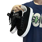 Damen Sneakers mit stilvollem Wildleder-Obermaterial und robuster Gummisohle R&B