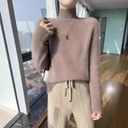 Damen Strickpullover mit hohem Kragen und feiner Rippstruktur R&B