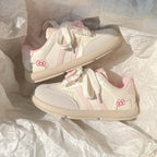 Damen Sneaker mit verspielten Schleifen und atmungsaktivem Obermaterial R&B