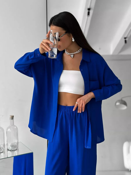 Damen entspannendes Oberteil und weite Hose R&B