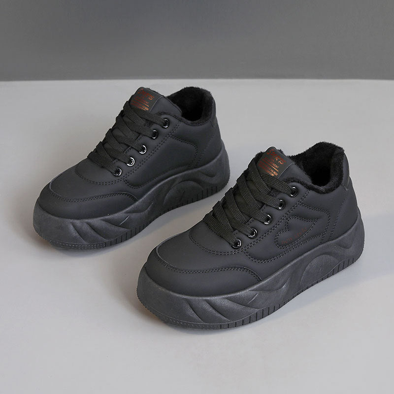 Damen Sportliche Sneakers mit flauschigem Innenfutter R&B
