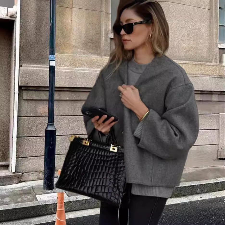 Damen oversized Wolljacke mit elegantem Schnitt und lässigem Look R&B