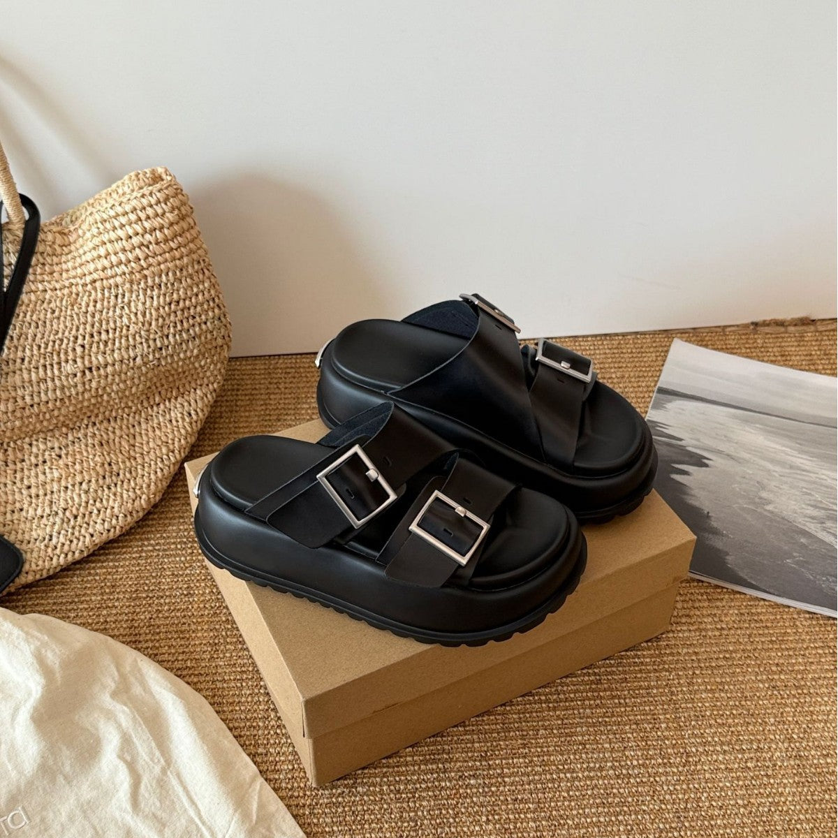 Damen Komfortable Sandalen mit elegantem Riemen und modischen Schnallen