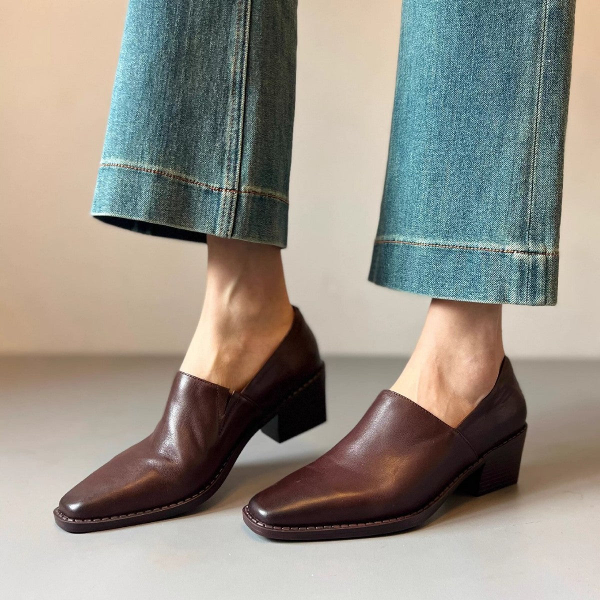 Damen elegante Loafer mit feinem Leder und komfortablem Blockabsatz R&B