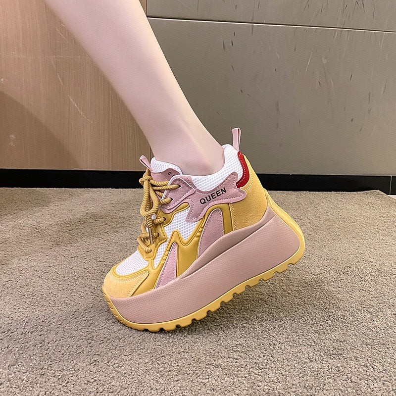 Damen modische High-Top Sneakers mit atmungsaktiver Mesh-Oberfläche und trendiger Plateausohle