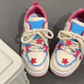 Damen verspielte Sneakers mit bunten Stern-Applikationen und komfortablem Dämpfungssystem R&B