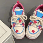 Damen verspielte Sneakers mit bunten Stern-Applikationen und komfortablem Dämpfungssystem R&B