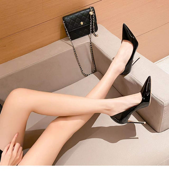Damen Elegante Stiletto-Pumps mit schmaler Silhouette und glänzender Oberfläche R&B