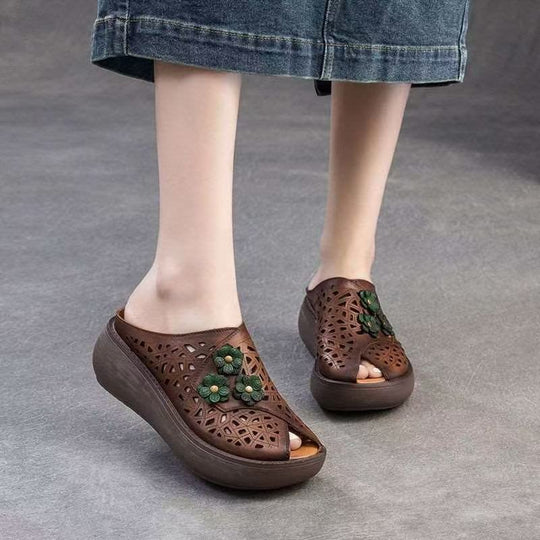 Damen Modische Clogs mit floraler Applikation und atmungsaktivem Design R&B
