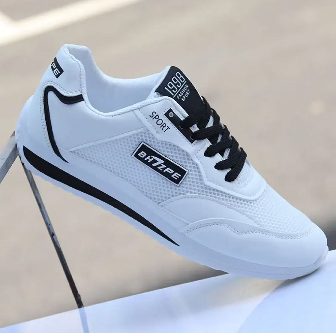 Damen Sportliche Freizeit-Sneakers mit atmungsaktiver Mesh-Oberfläche und rutschfester Sohle