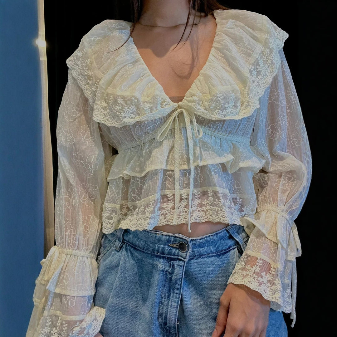 Damen romantische Bluse mit Spitzenverzierungen und Rüschendetails R&B