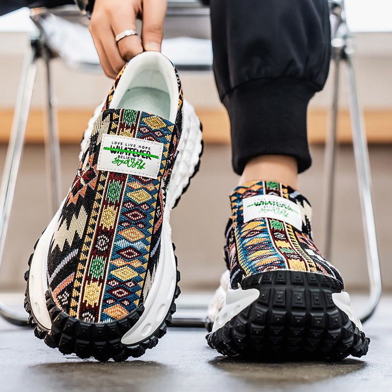 Damen modische Slip-On Sneakers mit einzigartigem Design und rutschfester Sohle R&B
