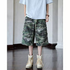 Herren Cargo-Shorts mit robustem Camouflage-Design und vielseitigen Taschen