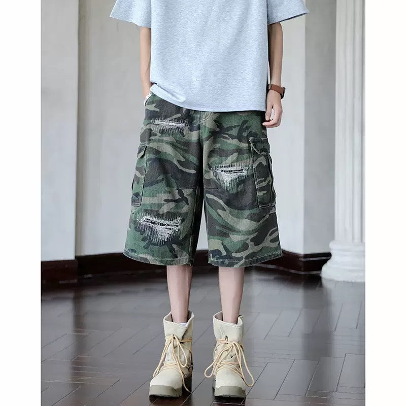 Herren Cargo-Shorts mit robustem Camouflage-Design und vielseitigen Taschen