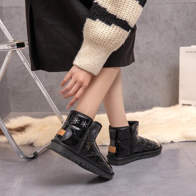 Damen modische Winterstiefel mit glänzenden Oberflächen und warmem Innenfutter R&B
