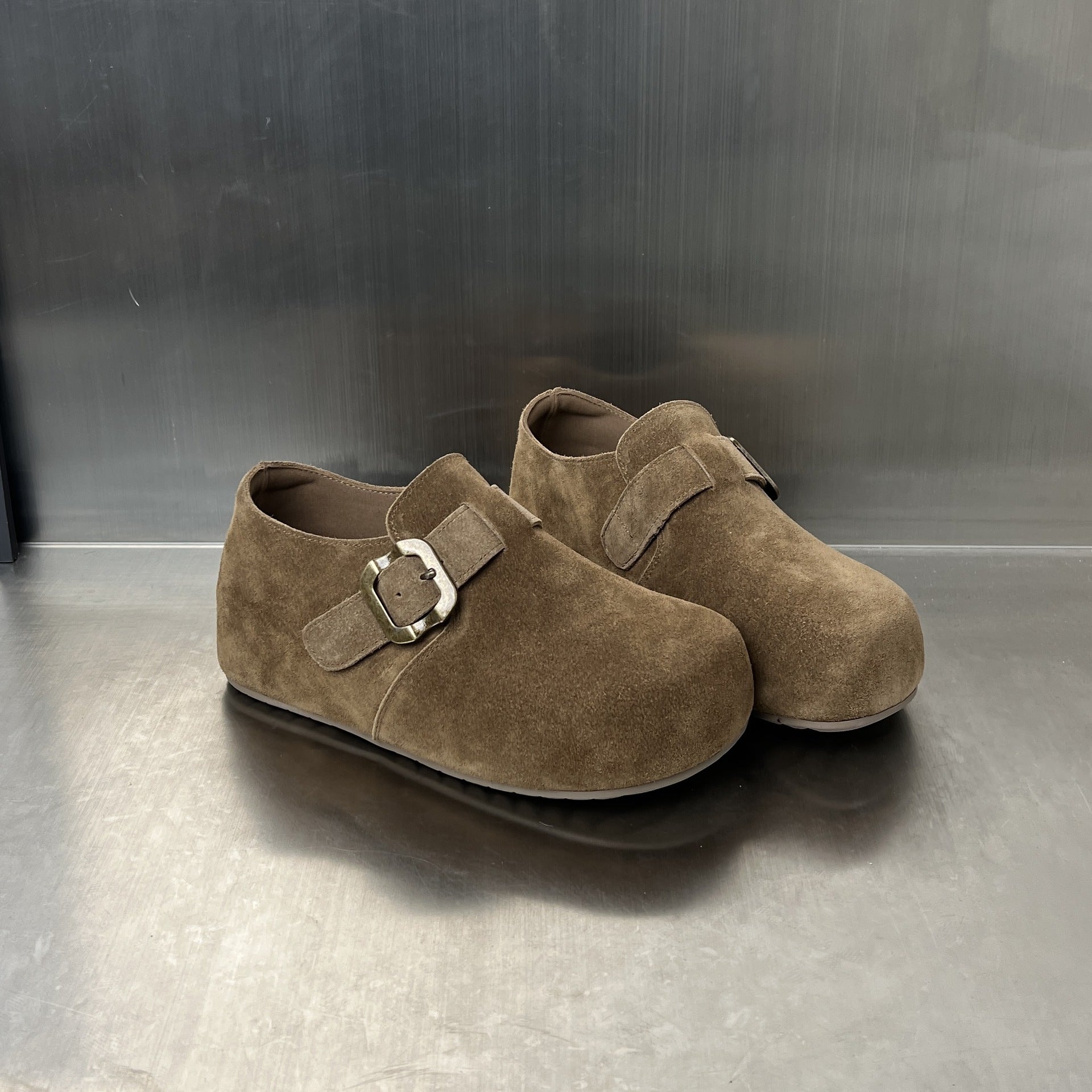Damen Komfortable Wildleder-Clogs mit elegantem Schnallenverschluss R&B