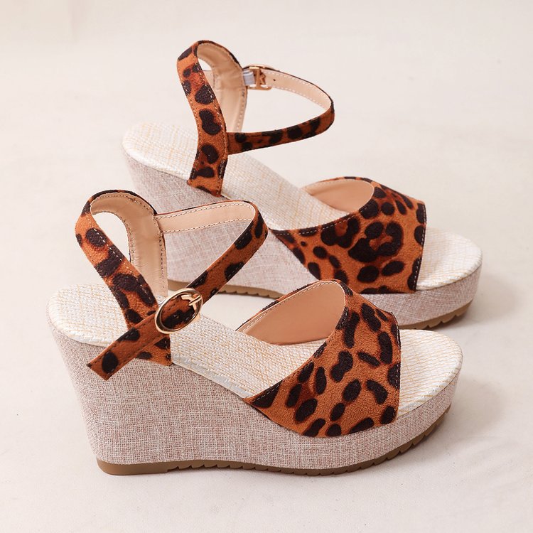Damen Keil-Sandalen mit geflochtenem Riemendesign und komfortabler Sohle R&B